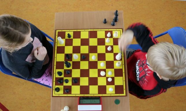  IV turniej szachowy "Promocja pionka" w ZS6 w Suwałkach