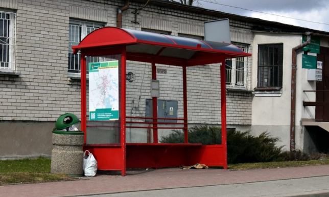 Karol Korneluk interwencja w sprawie spożywania alkoholu na przystankach