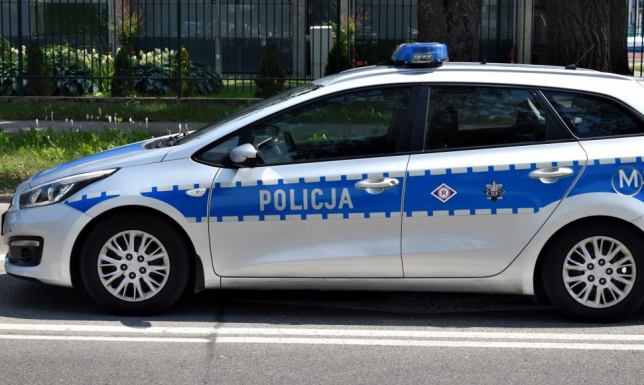 Pijany kierowca podczas wyprzedzania stracił panowanie nad pojazdem