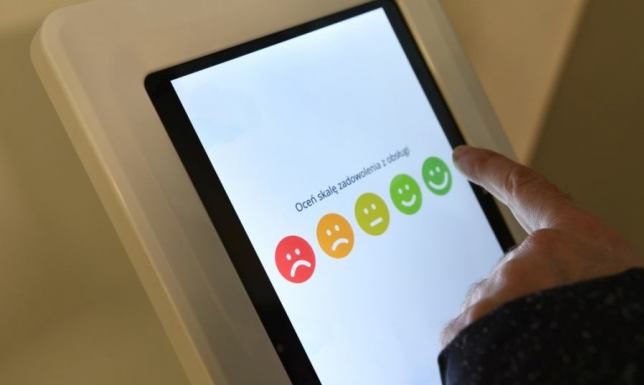 Urządzenie do badania satysfakcji klienta w suwalskim Ratuszu