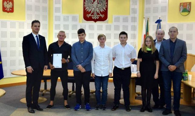 W ratuszu podziękowali suwalskim sportowcom