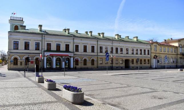 nieautoryzowany dostęp do numerów telefonów mieszkańców Suwałk 