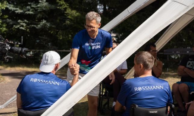 Biegliście w Rossmann Run z aplikacją? Tak Wasze wpłaty pomogły Polskiemu Komitetowi Paralimpijskiemu Biegliście w Rossmann Run z aplikacją? Tak Wasze wpłaty pomogły Polskiemu Komitetowi Paralimpijskiemu