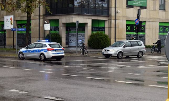 Rowerzysta w szpitalu po potrąceniu autem w Suwałkach