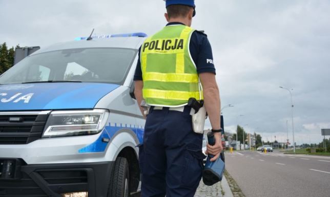 152 wykroczenia. 135 kierowców przekroczyło dozwoloną prędkość ogólnopolskie działania „Prędkość” w ramach ROADPOL Safety Days
