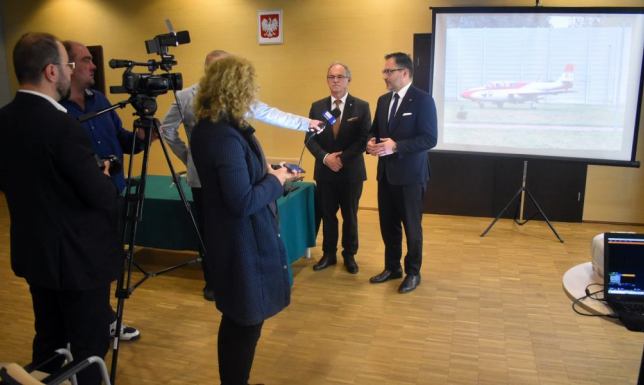 samolot szkolno-treningowy PZL TS-11 Iskra