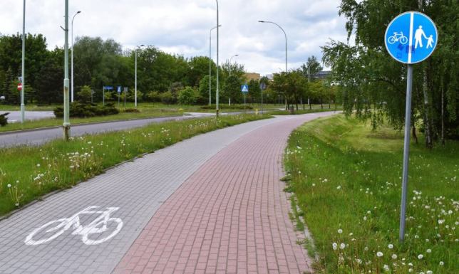 montaż barier zabezpieczających na ścieżkach rowerowych