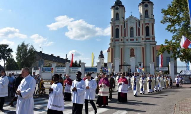 Figura Matki Bożej Sejneńskiej: historia i kult