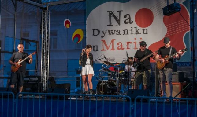 cykl letnich koncertów “Na Dywaniku u Marii” i " Koncerty na Bulwarach"