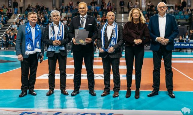 Milion złotych na szkolenie zawodników i udział drużyny w rozgrywkach