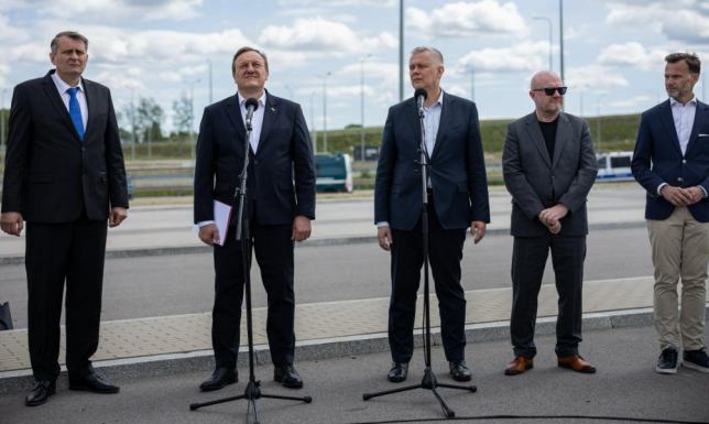 Minister Tomasz Siemoniak z szefem MSW Litwy w Budzisku "Nasze decyzje nie są skierowane przeciwko Litwie ani jej obywatelom"
