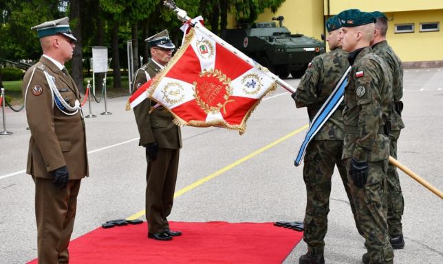doszło do zmiany na stanowisku dowódcy jednostki w suwalskim pułku