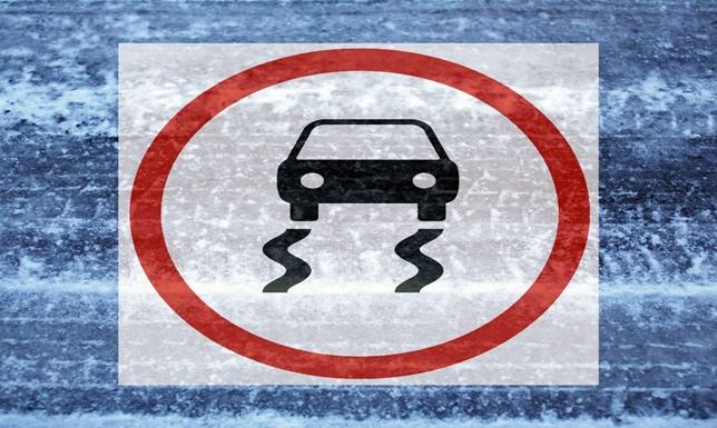 Trudne warunki na drogach w Suwałkach