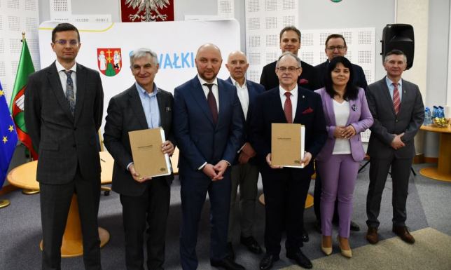 wykorzystanie nowoczesnych technik cyfrowych do zarządzania MOF