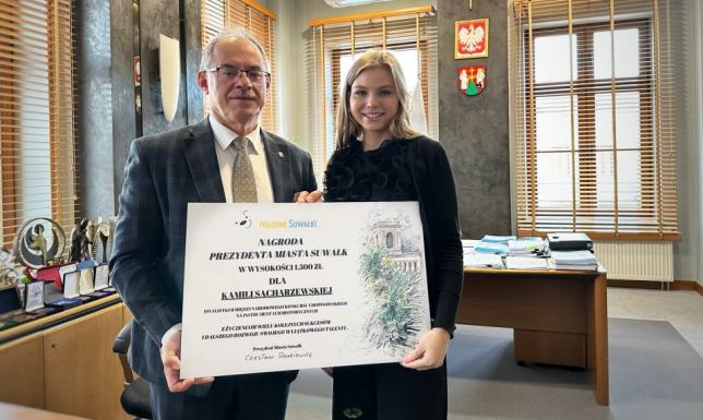 wyróżnienie na 2. Konkursie Chopinowskim na Instrumentach Historycznych