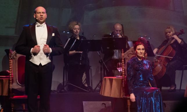 W Suwalskim Ośrodku Kultury mieszkańcy miasta powitali Nowy Rok