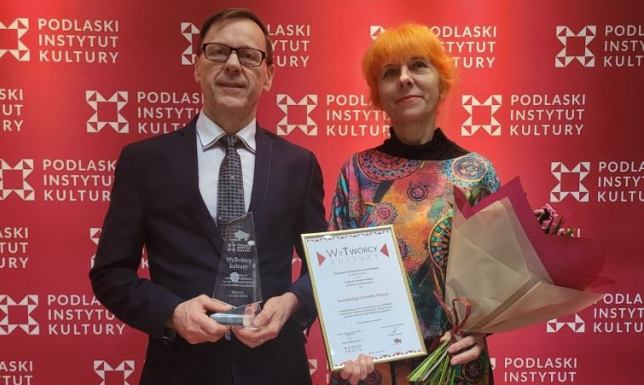 Podziękowania za rozwój i promocję podlaskiej kultury Marszałek Artur Kosicki wręczył Odznaki Honorowe Województwa Podlaskiego
