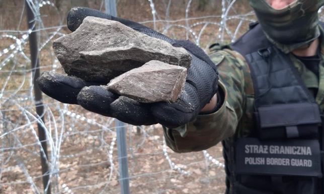 polsko – białoruską granicę nielegalnie próbowały przekroczyć 93 osoby.