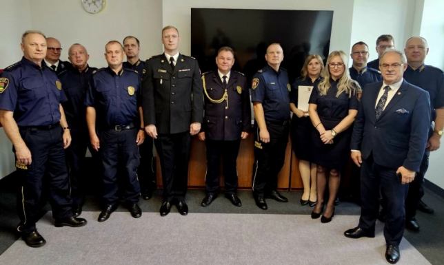 Suwalscy strażnicy otrzymali życzenia oraz awanse