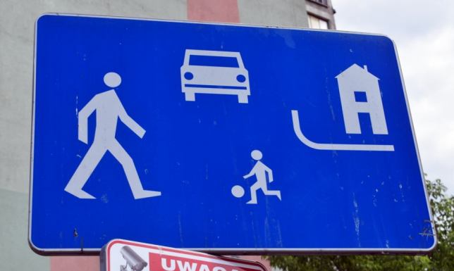 zasady wyznaczania tzw. stref zamieszkania w mieście