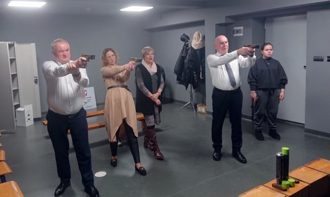 adaptacja pomieszczenia na cele wirtualnej strzelnicy