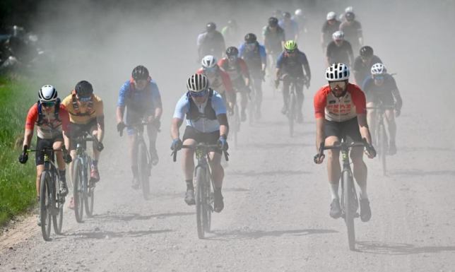 Ścigali się po szutrowych drogach regionu 300 kolarzy rywalizowało w trzeciej edycja rajdu Sudovia Gravel