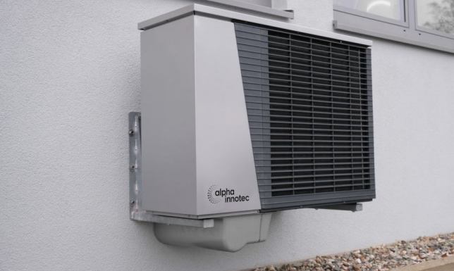 Czy pompa ciepła działa w mroźne zimy? Fakty i mity o pracy w niskich temperaturach