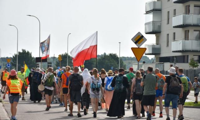Piesza pielgrzymka z Suwałk do Gawrych Rudy Piesza pielgrzymka zawierzenia Jezusowi przez Maryję i w intencji trzeźwości