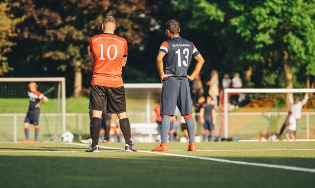 Jak analizować pojedynki H2H i na co zwracać uwagę przy porównaniu zawodników?