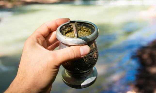 Dlaczego yerbę pijemy z charakterystycznego naczynia? Wyjaśniamy