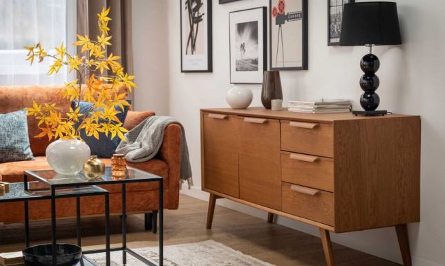 Długa komoda z szufladami – mebel, który pomieści więcej, niż myślisz