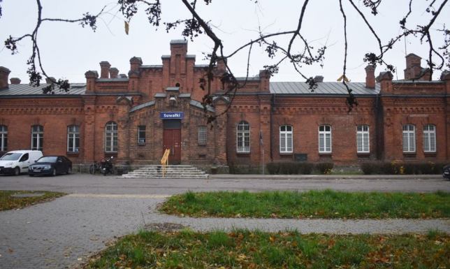 prace modernizacyjne suwalskiego dworca kolejowego