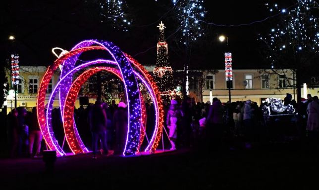 Uroczyste rozświetlenie Miejskiej Choinki oraz świątecznych ozdób