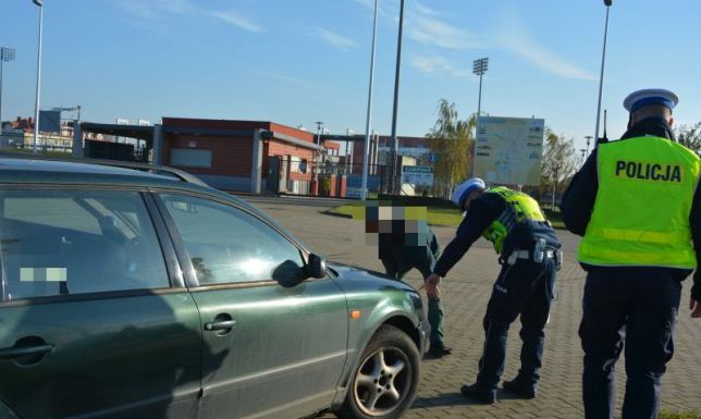 Gdzie za darmo sprawdzić oświetlenie swego pojazdu? Policja kontroluje światła w samochodach