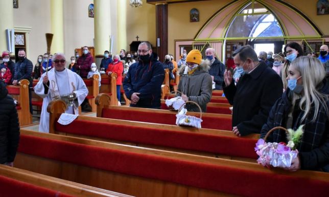 Tradycją Wielkiej Soboty jest poświęcenie pokarmów wielkanocnych