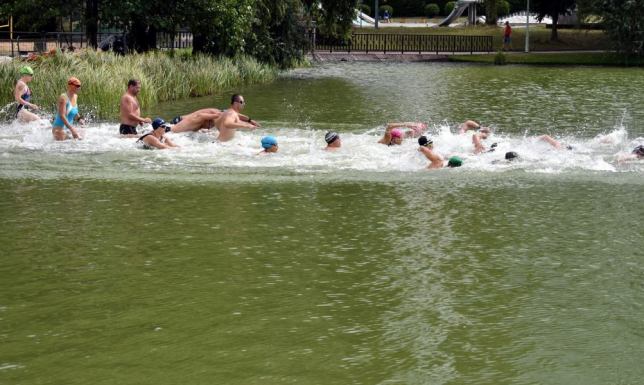 W wodzie i na lądzie rywalizowano nad Zalewem Arkadia