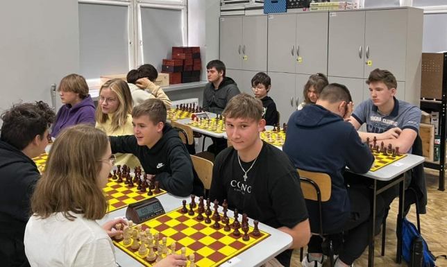 Mistrzostwa Suwałk w Szachach w Szkole Podstawowej nr 11 rozgrywano Mistrzostwa Suwałk w Szachach