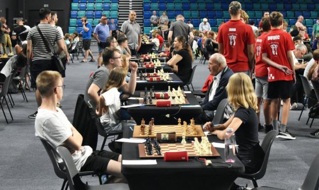 Szachiści z Polski, Litwy, Francji, Estonii, Turcji i Ukrainy