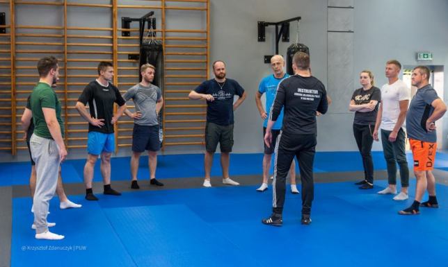 Szkolenia z samoobrony personelu medycznego coraz częstsze incydenty z udziałem agresywnych pacjentów