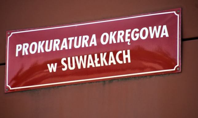 śledztwa w sprawie zabójstwa 50-letniej kobiety i samobójstwa jej męża