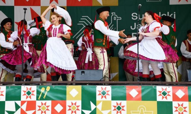 Spotkania z kulturą, muzyką i smakami regionu w Parku Konstytucji 3 Maja