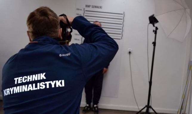 3,6 promila kierowcy. Oferował policjantom po 5000 złotych 3,6 promila alkoholu w organizmie miał 44-letni kierowca ciężarówki