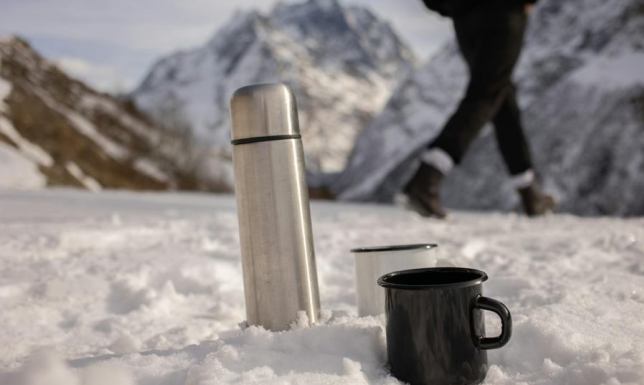 Kubek termiczny czy termos? Rozwiewamy wątpliwości