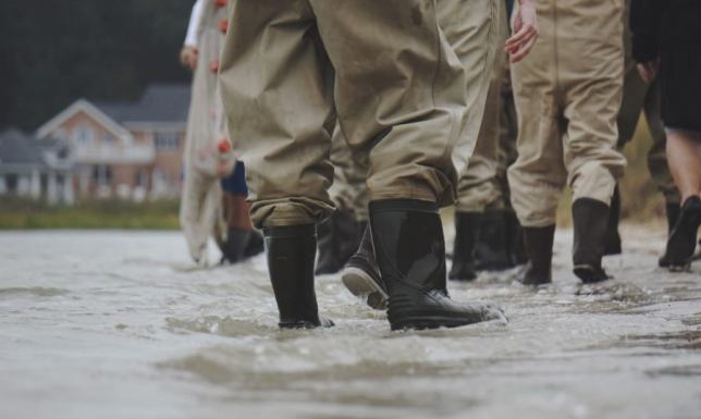 Wyposażenie strażaków do pracy w trudnych warunkach atmosferycznych