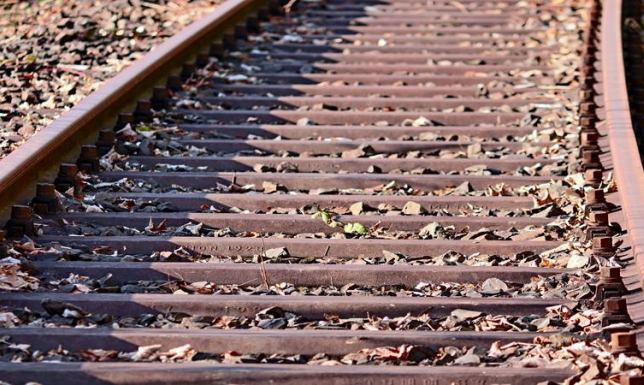 Zawieszone połączenia kolejowe w województwie Zawieszone połączenia kolejowe w województwie