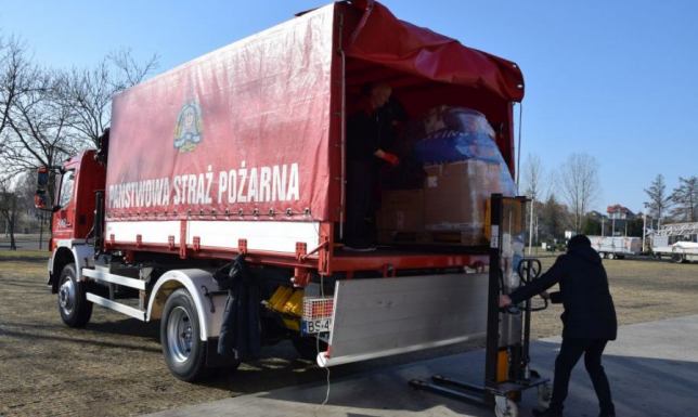 Pierwszy transport darów wyjechał z Suwałk rzeczy, które na rzecz ludności ukraińskiej przekazali mieszkańcy Suwałk