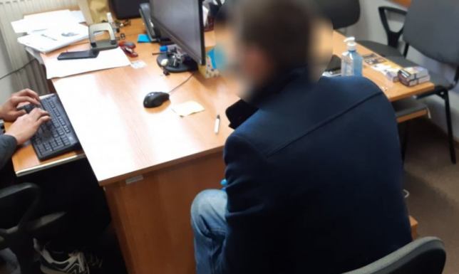 Uwiódł i okradł kobietę w Sejnach