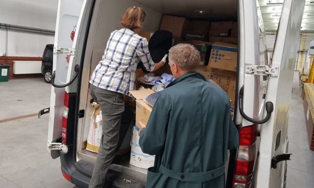 1800 sztuk zatrzymanych ubrań trafiło do Caritasu Diecezji Ełckiej