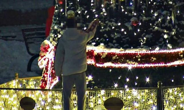 Nie będzie akcji wieszania ombek na miejskiej choince w Suwałkach