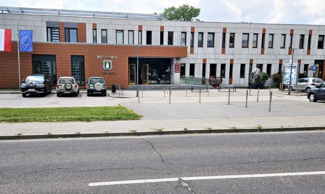 Prokuratura Krajowa potwierdziła, że wójt Gminy Suwałki jest podejrzanym w sprawie korupcyjnej Sąd zdecydował o aresztowaniu poszukiwanego wójta gminy Suwałki.